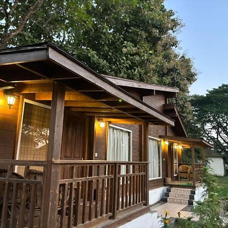 Jironi Resort Tezpur Eksteriør billede