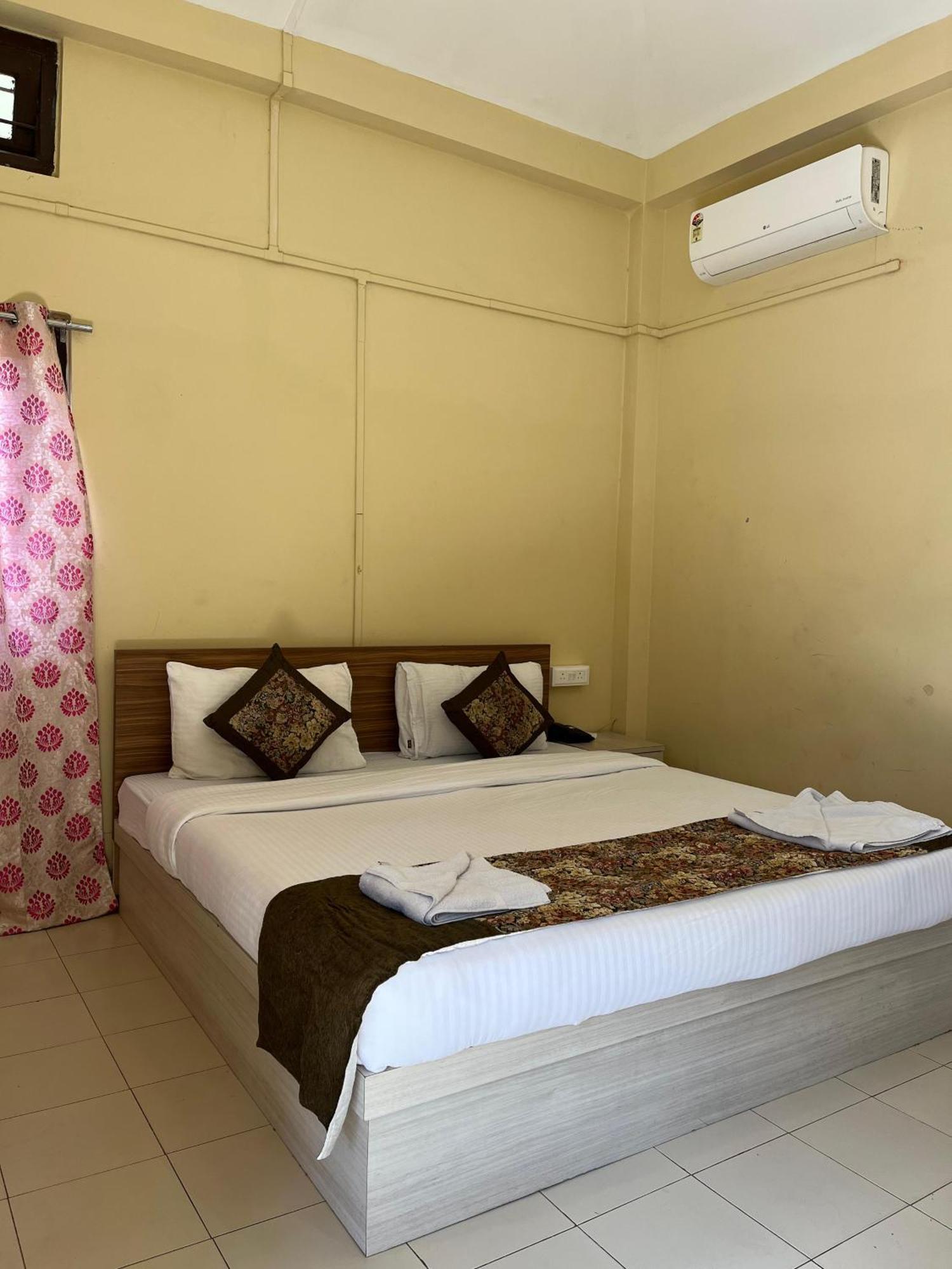 Jironi Resort Tezpur Eksteriør billede