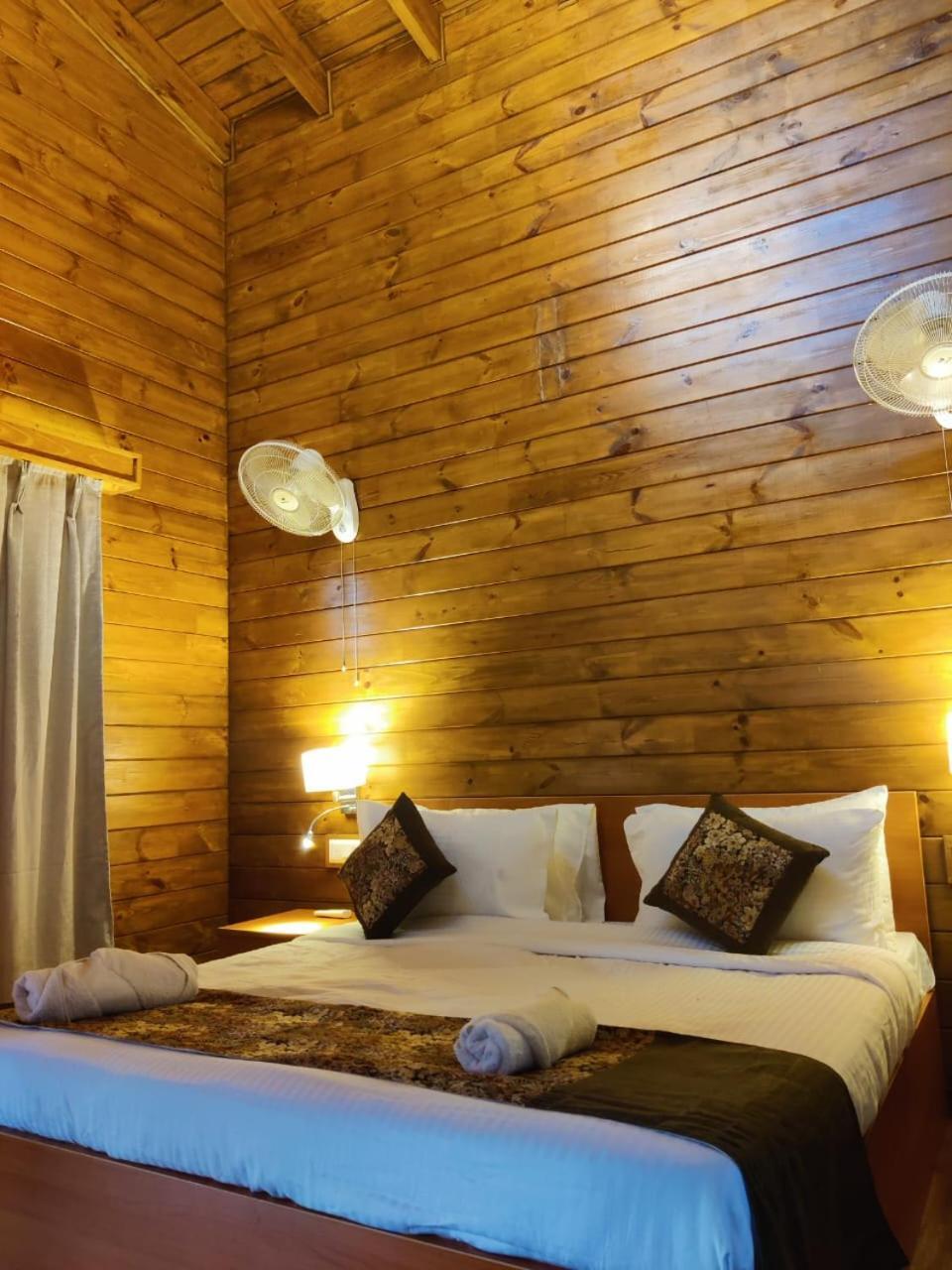 Jironi Resort Tezpur Eksteriør billede